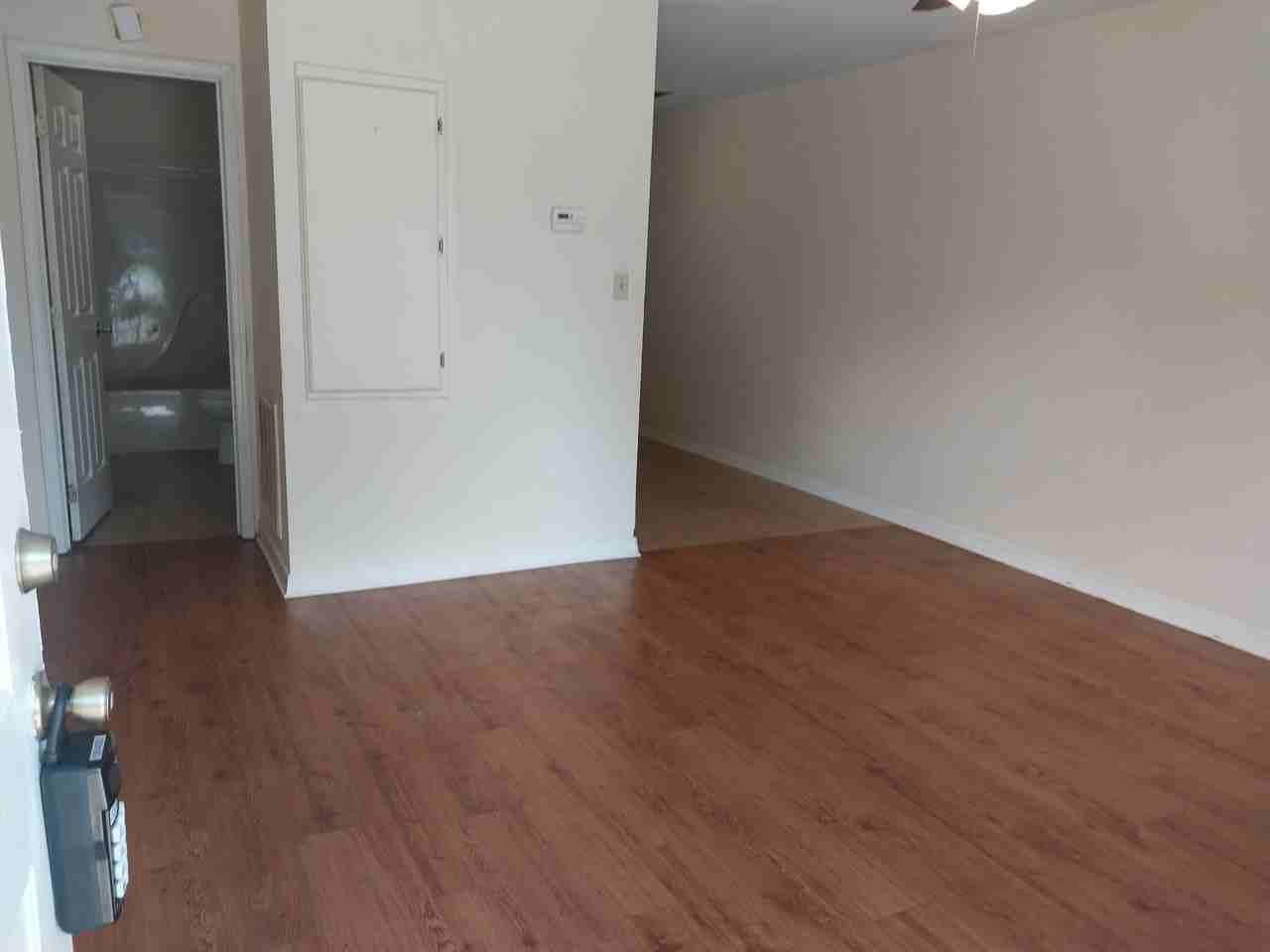 100 W 10th St #ANY - Photo 3 of 18