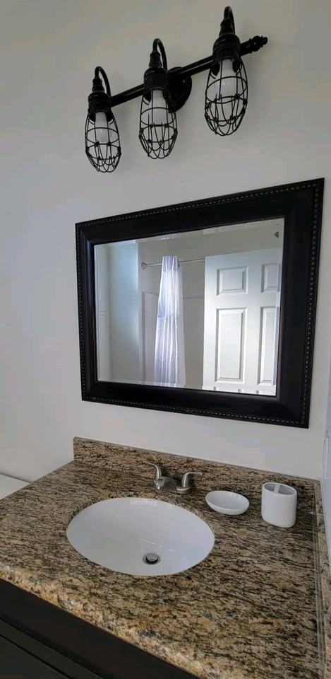 2514 S Derbigny St #NA - Photo 7 of 10