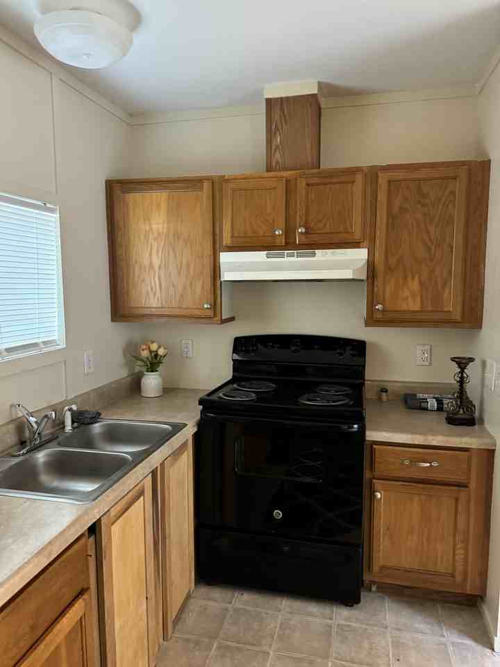 16482 Eastchase - Photo 4 of 23