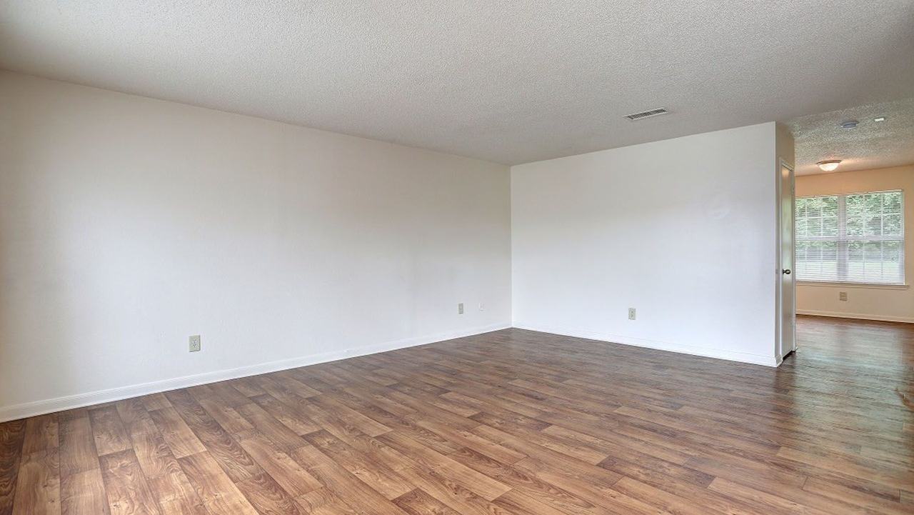 Rutherford Pointe Townhomes - Photo 4 of 24