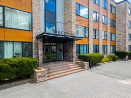 featured image of 1585 Oxford Street