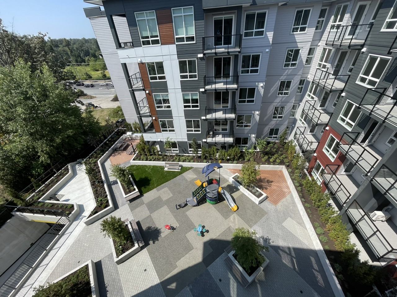 8140 200 St - Photo 6 of 12