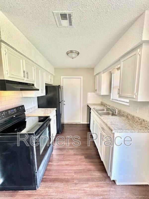 227 N Christy - Photo 2 of 14