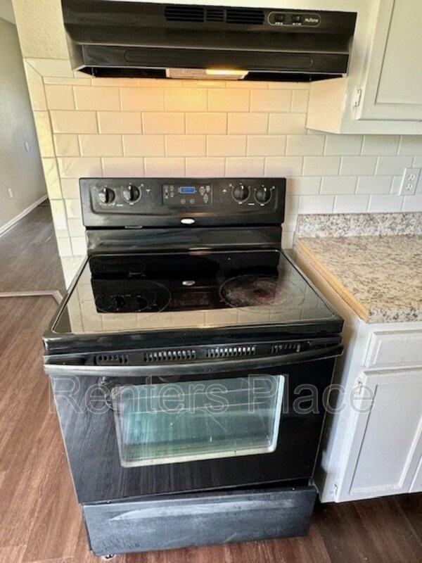 227 N Christy - Photo 3 of 14