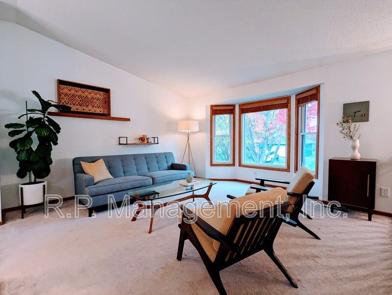 5000 147th St W - Photo 5 of 21