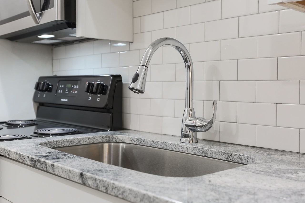 2006 House Ave #7 - Photo 7 of 15