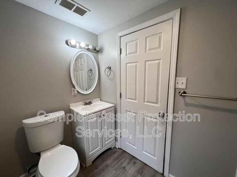 3333 Wisconsin Street - Photo 4 of 8