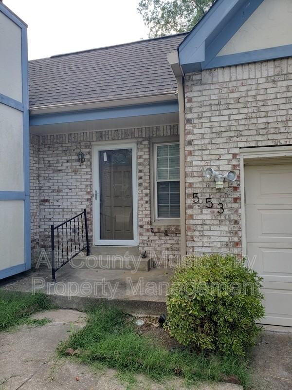 553 Owendale Dr - Photo 2 of 18