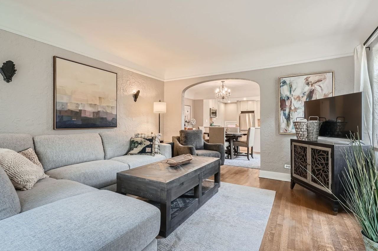 3070 Bellaire St - Photo 6 of 26