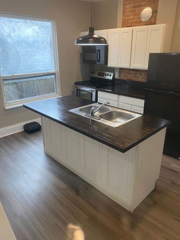 27 Hawkes Ave - Photo 3 of 25