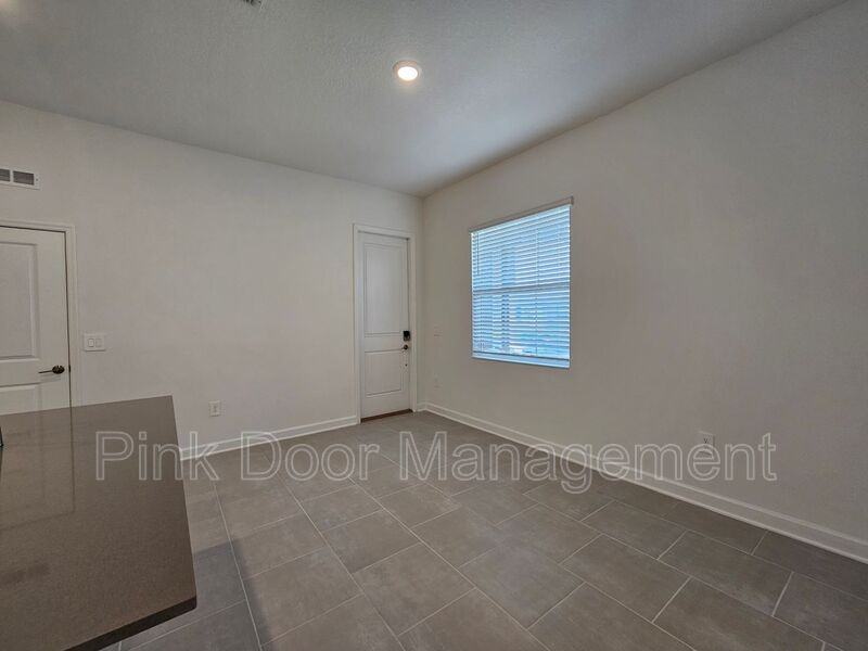 4382 Eastminster Rd #B - Photo 2 of 17