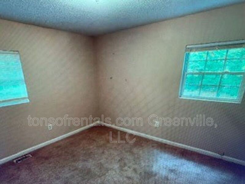1501 Howard Dr - Photo 6 of 8