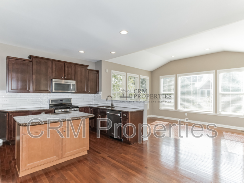 13052 Whitten Drive North - Photo 4 of 20