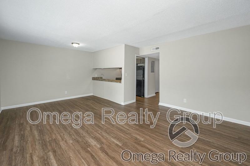 1932 2nd St Ne #5 - Photo 5 of 20