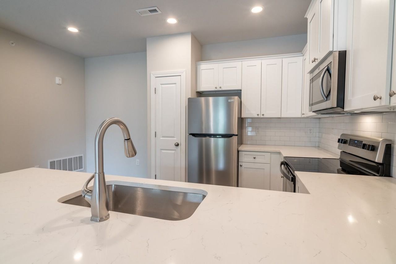 West Village Villas and Apartments - Photo 7 of 39