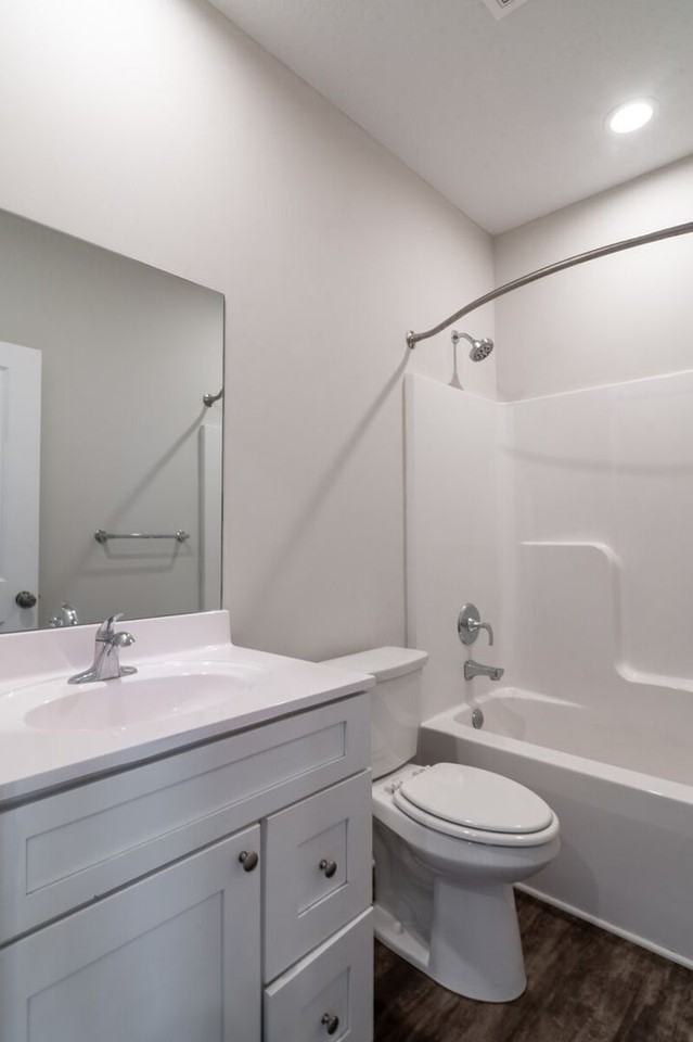 West Village Villas and Apartments - Photo 5 of 17