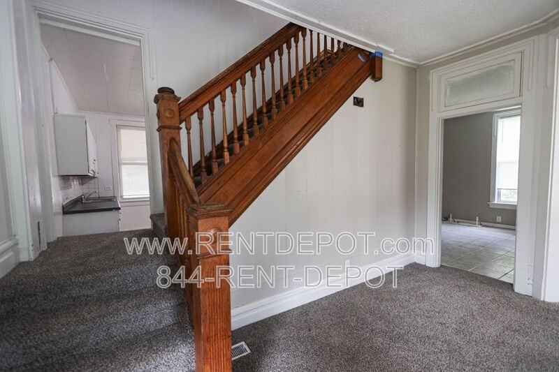 755 Washington Ave - Photo 3 of 13