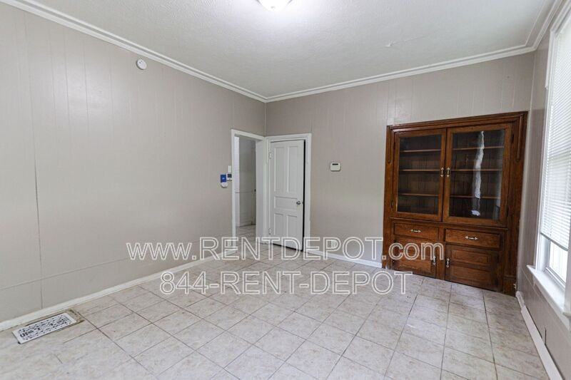 755 Washington Ave - Photo 4 of 13