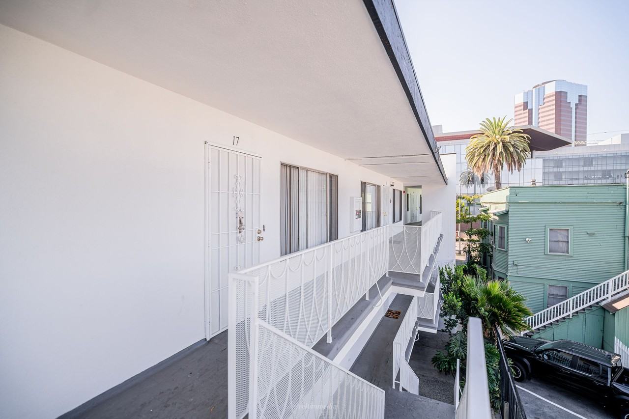 The Brogan - Photo 5 of 17