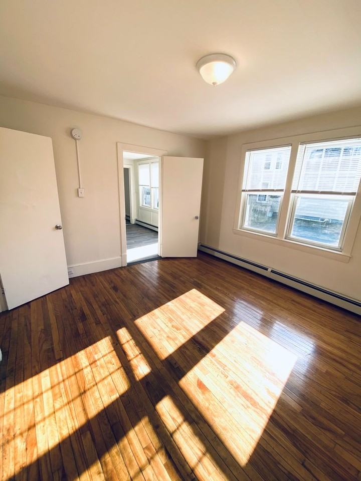 69 Washington - Photo 3 of 17