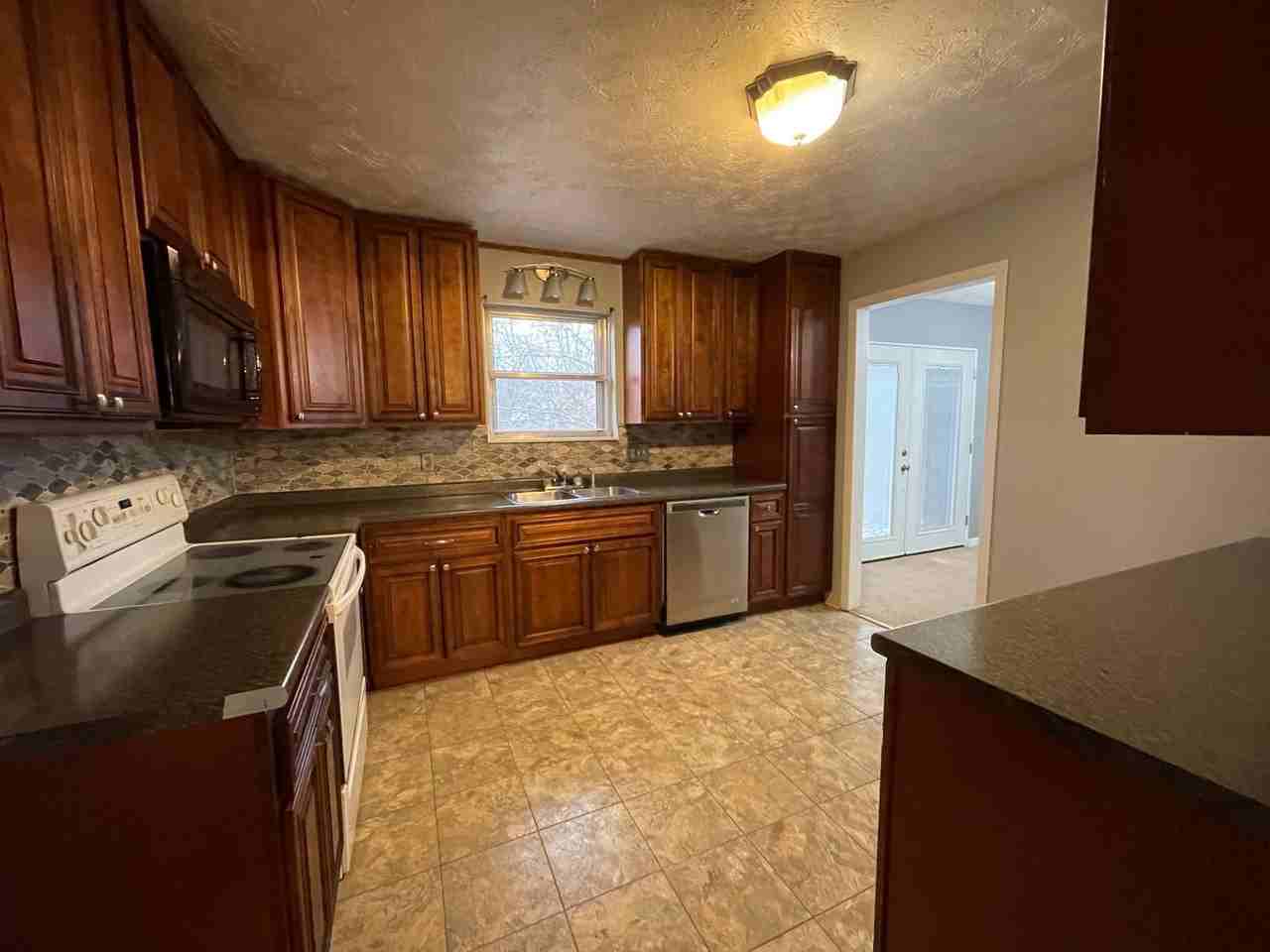 3690 Nena Cir - Photo 6 of 23