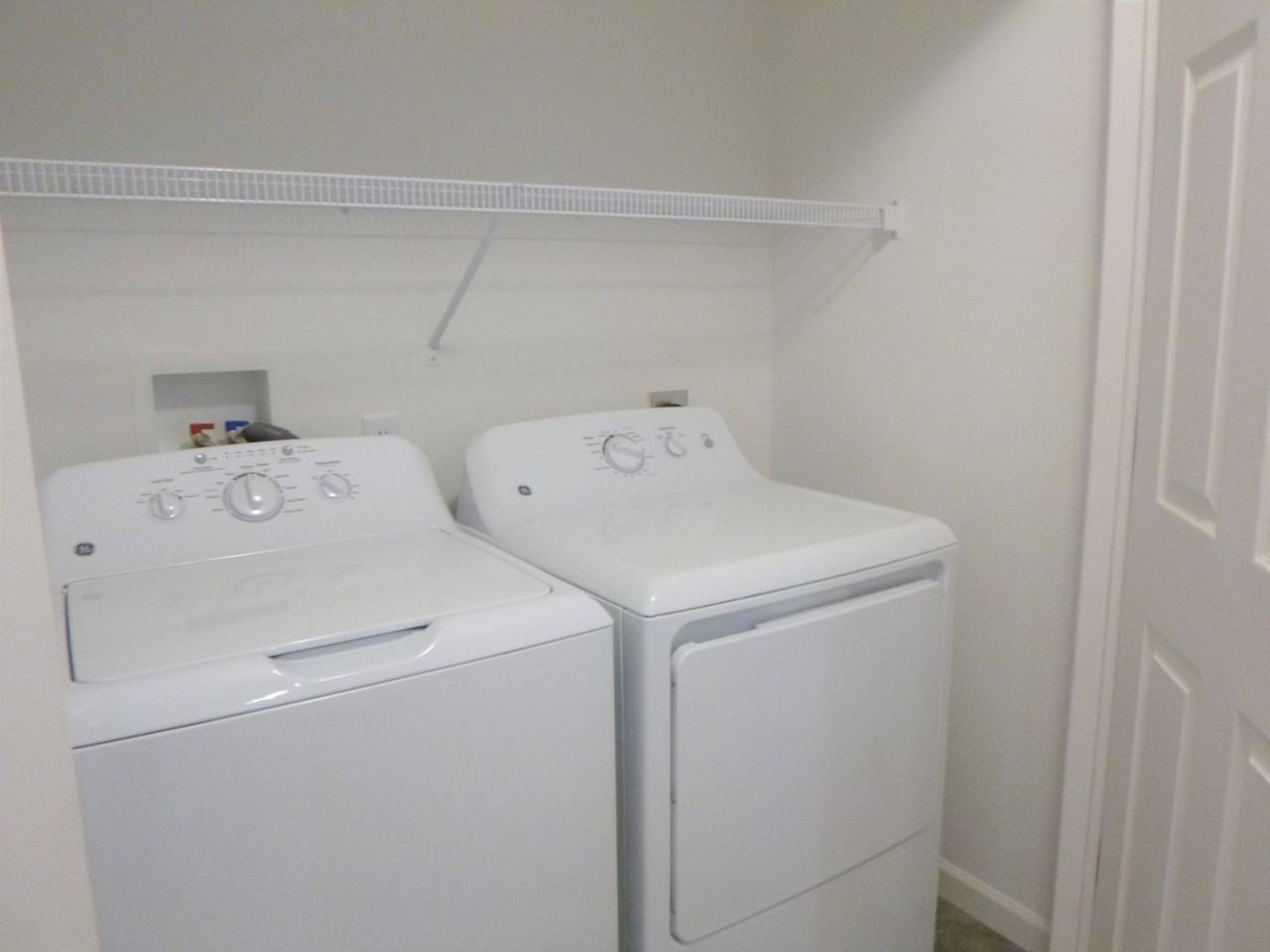 4613 Hamlin Ln - Photo 5 of 5