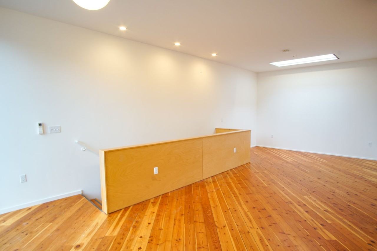 1247 Nw 19th Ave - Photo 6 of 13