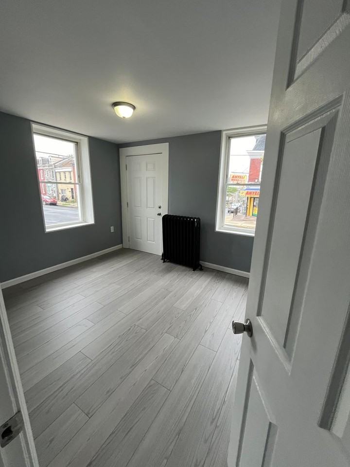 401 North 11th Street - Photo 2 of 5