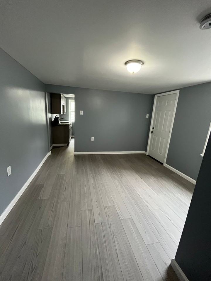 401 North 11th Street - Photo 3 of 5