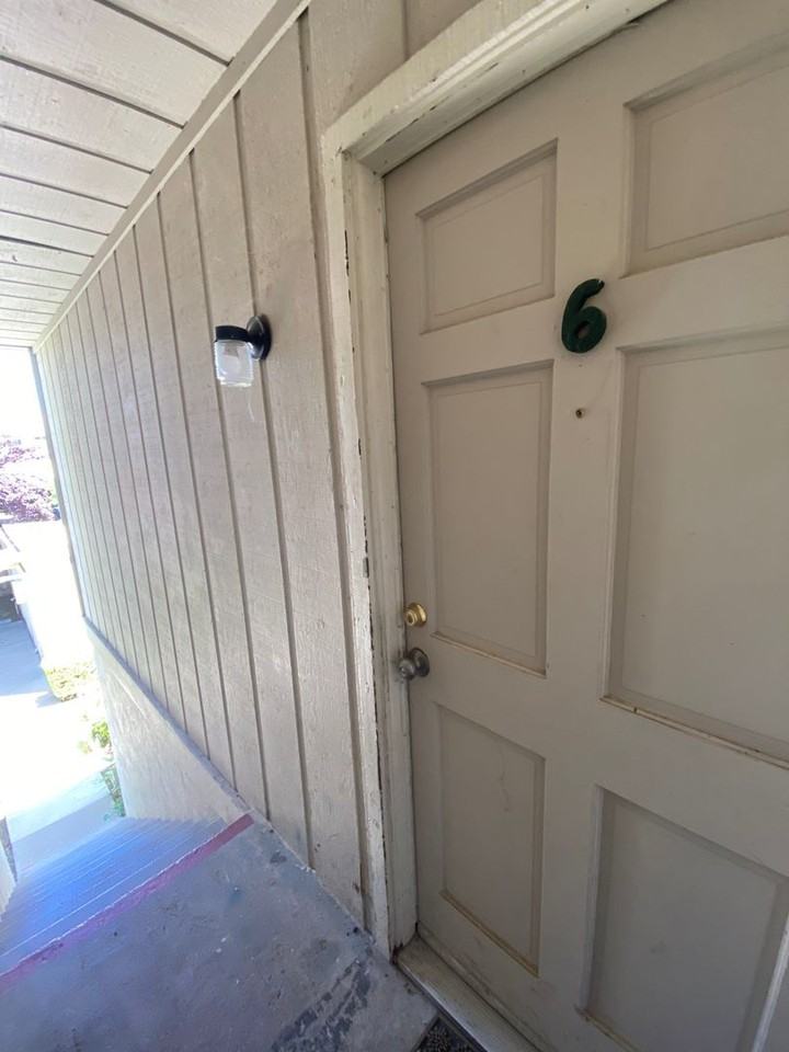 715 N Church Street - Photo 3 of 13