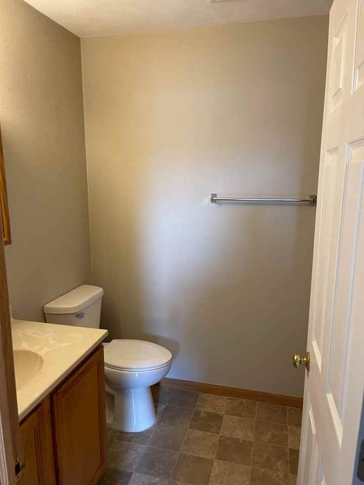 5635 Andrews Dr - Photo 2 of 8