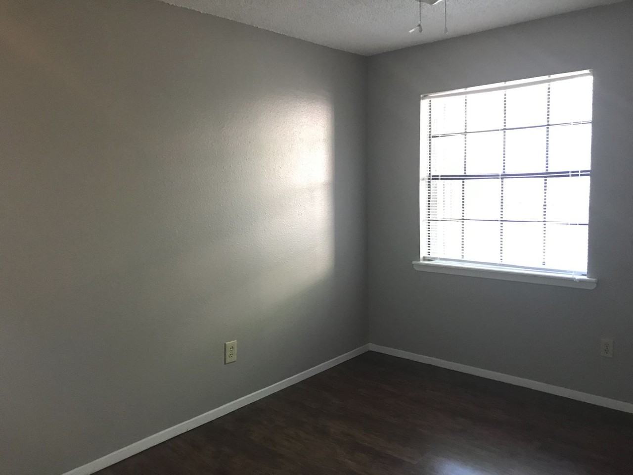 142 Jester Cir - Photo 4 of 13