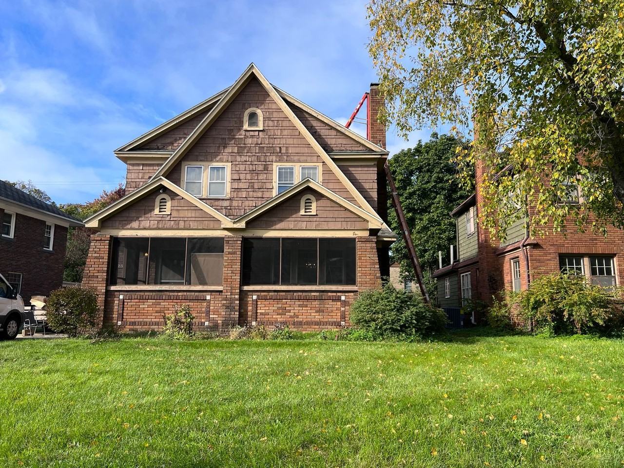 2319 Lafayette Ave Se - Photo 2 of 38