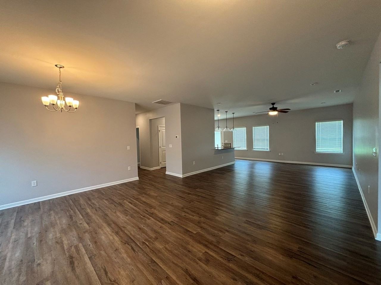 320 Settlers Pointe Dr - Photo 2 of 16