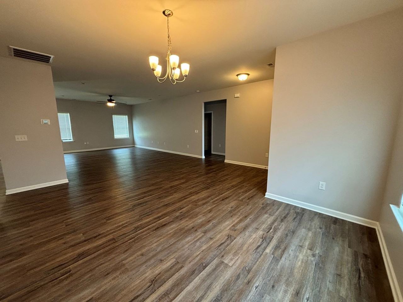 320 Settlers Pointe Dr - Photo 3 of 16