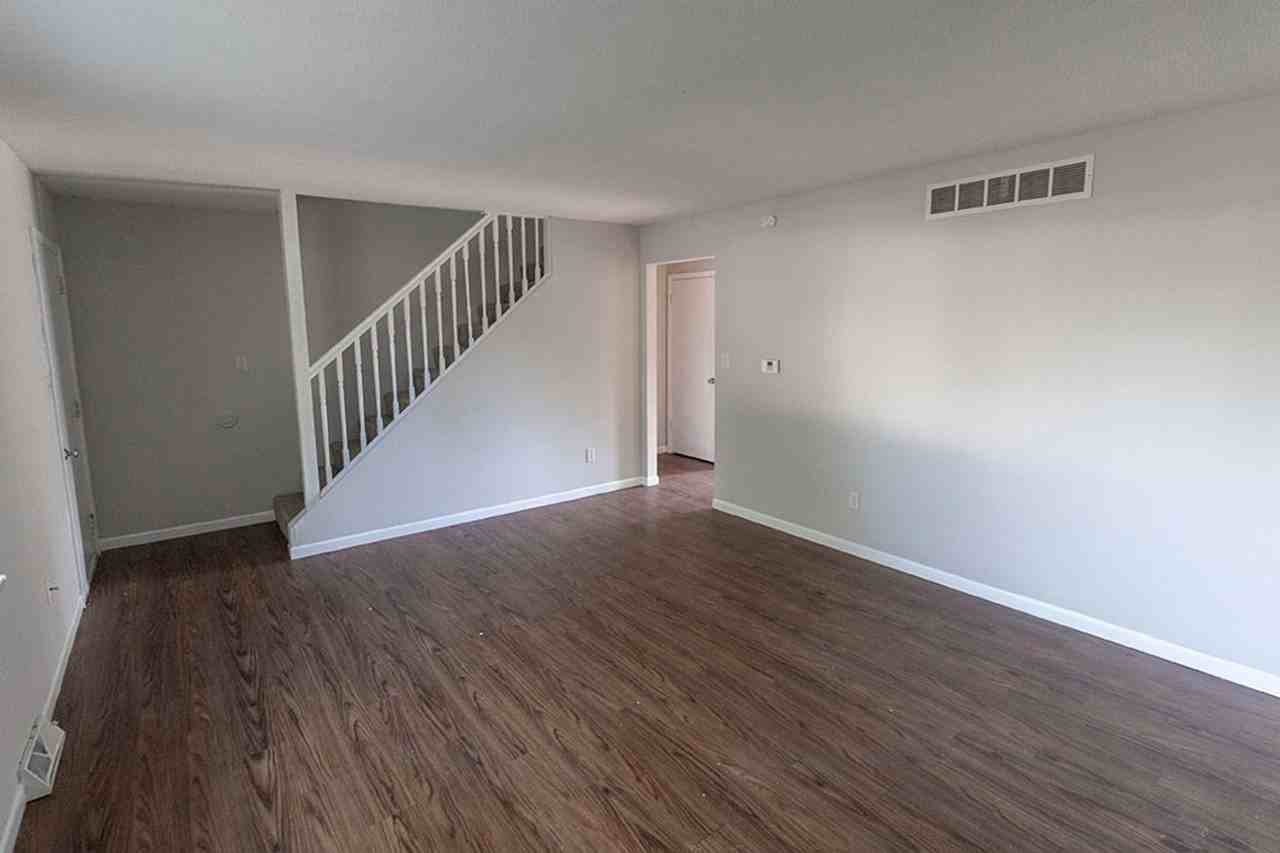 1305 N Golf Blvd - Photo 4 of 34