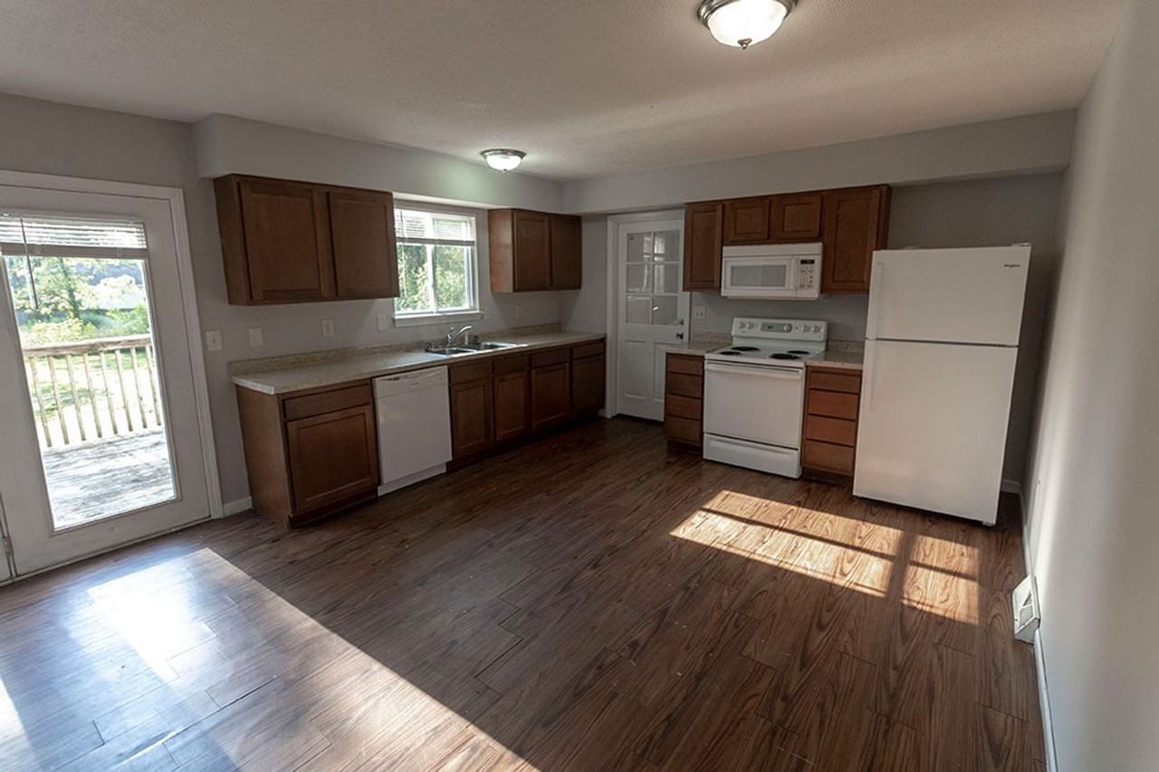 1305 N Golf Blvd - Photo 6 of 34