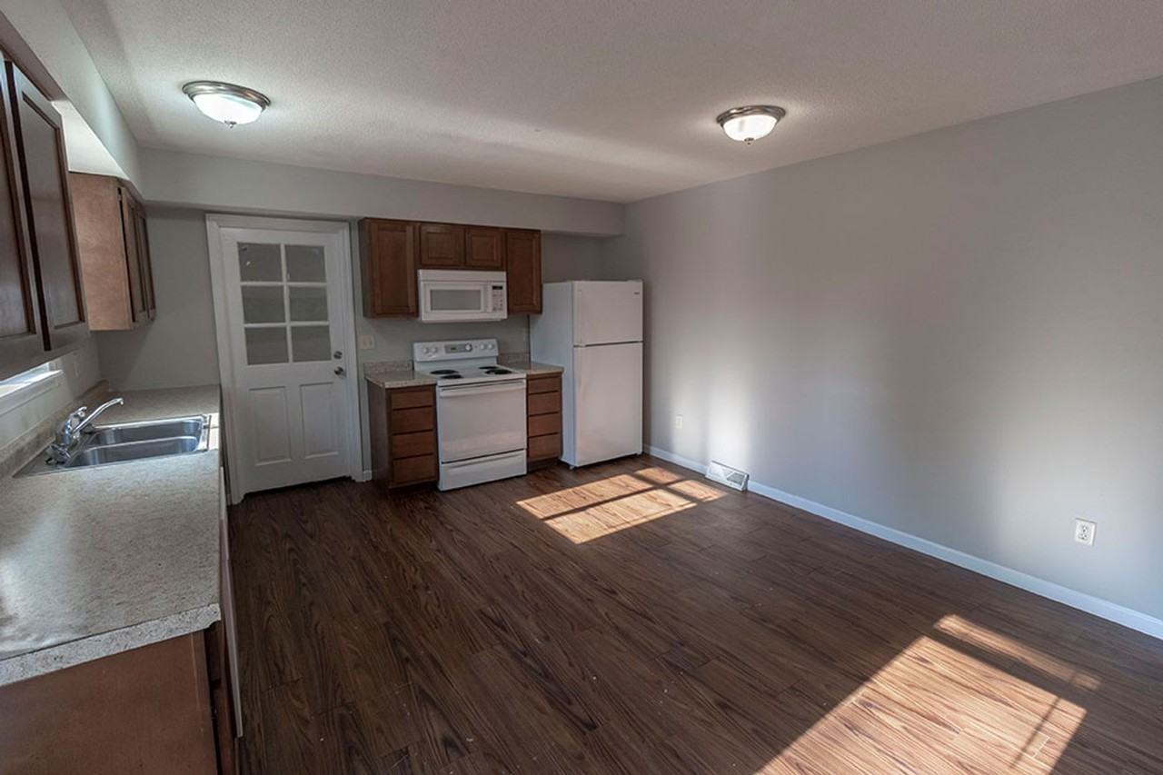 1305 N Golf Blvd - Photo 7 of 34