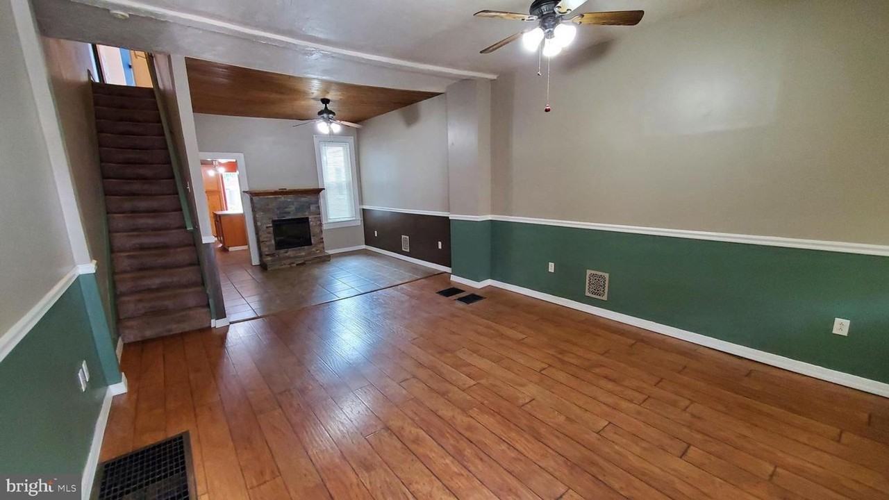 1011 N Duke St - Photo 2 of 23