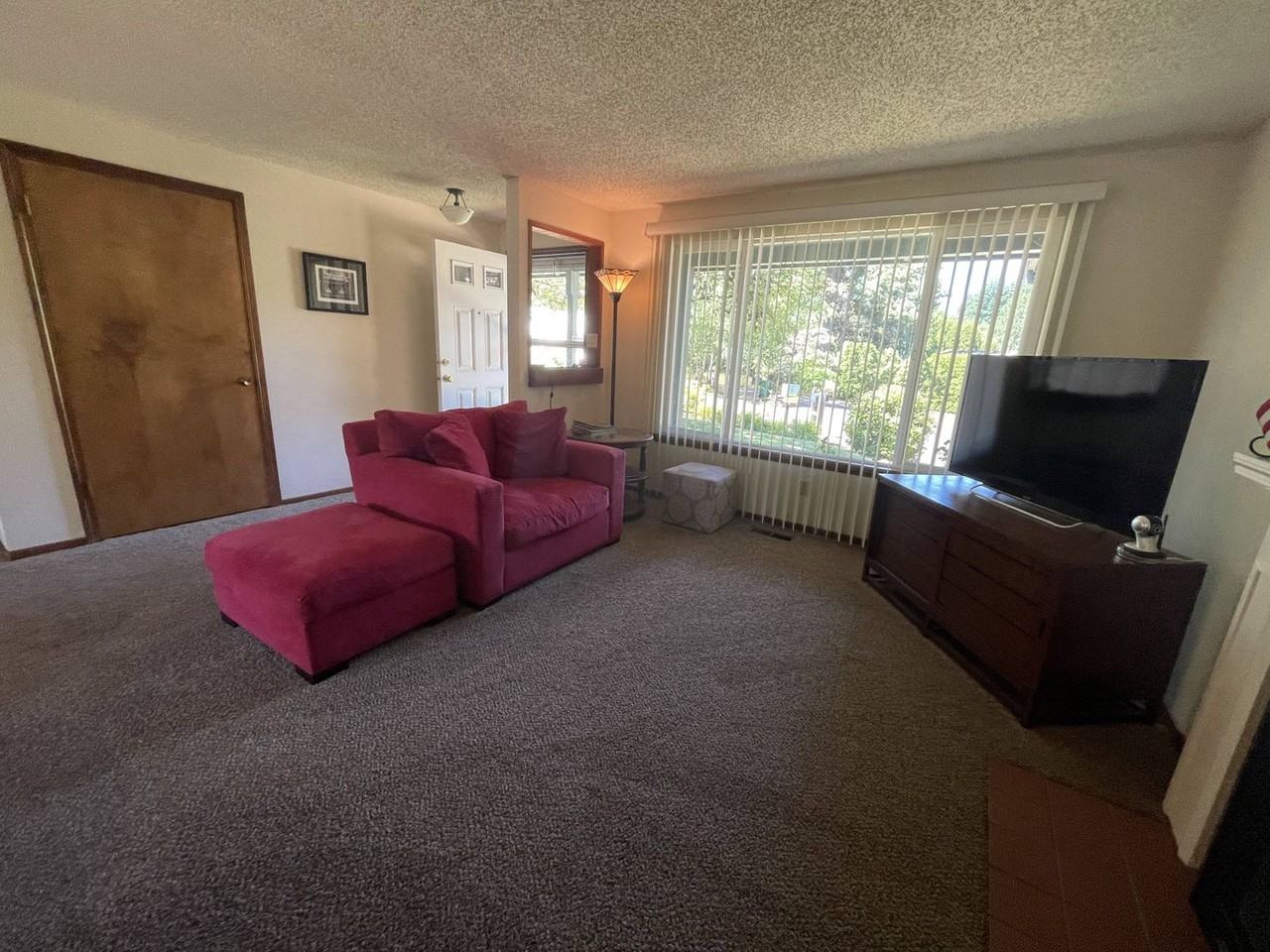 7250 Sw Ashdale Dr - Photo 3 of 21
