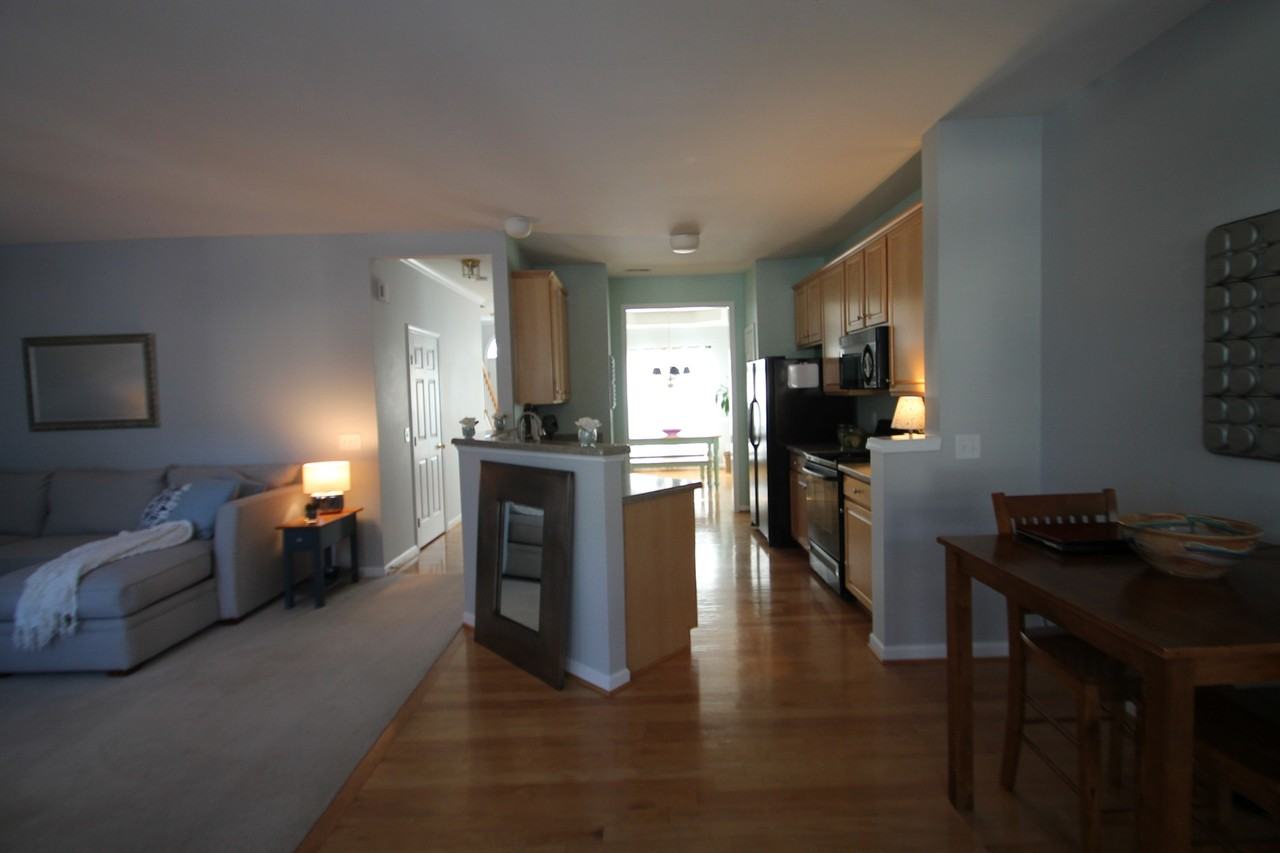 608 Sunset Point Dr - Photo 6 of 10