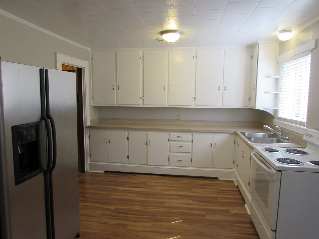 338 Culp St - Photo 2 of 9