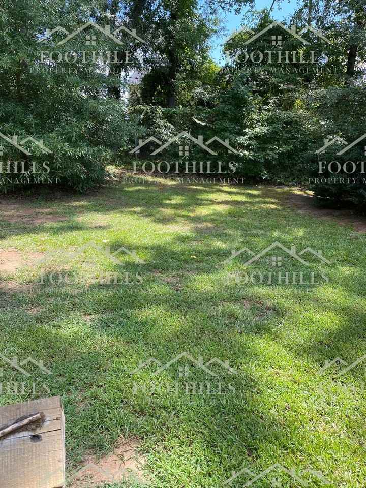 105 Woodland Dr - Photo 2 of 15