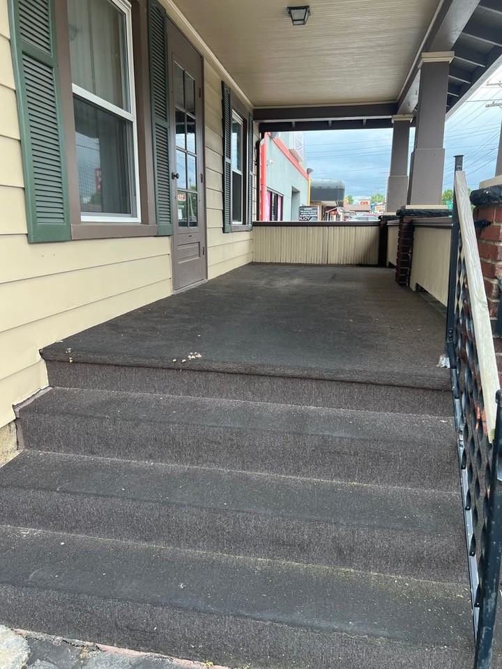 YOUNGSTOWN POLAND RD DUPLEX - Photo 2 of 7