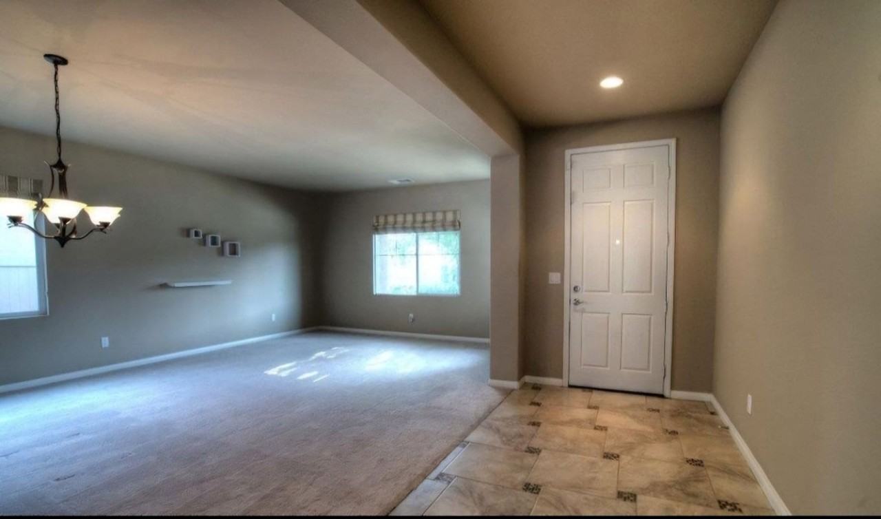 9912 Tungsten St - Photo 2 of 19