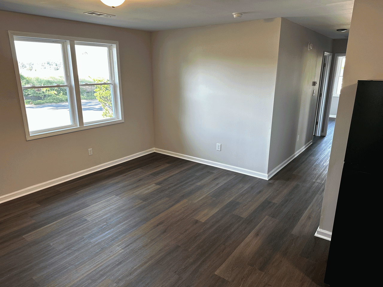 4018 Stillman Blvd - Photo 3 of 14