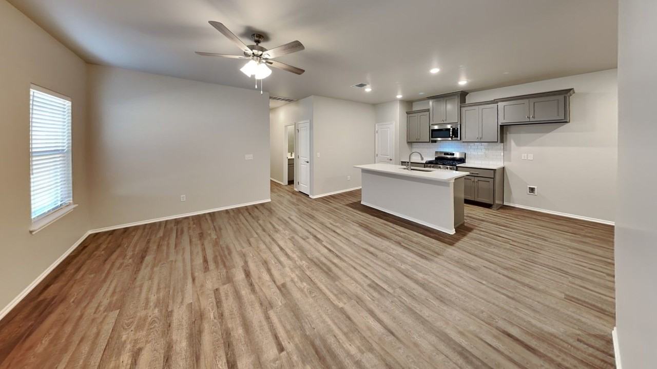 9329 Nw 125th St - Photo 6 of 20