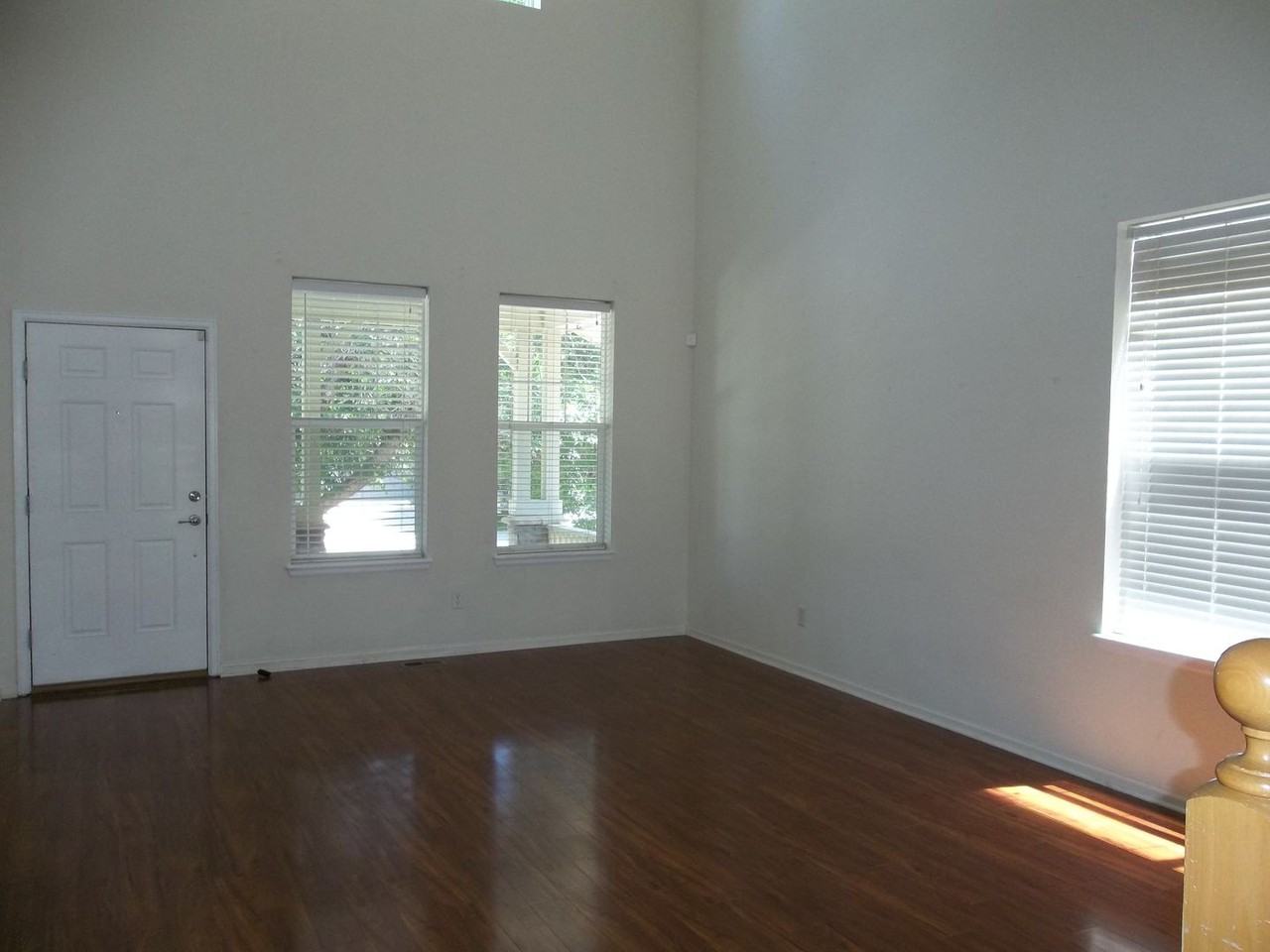 6109 Tilden St - Photo 2 of 14