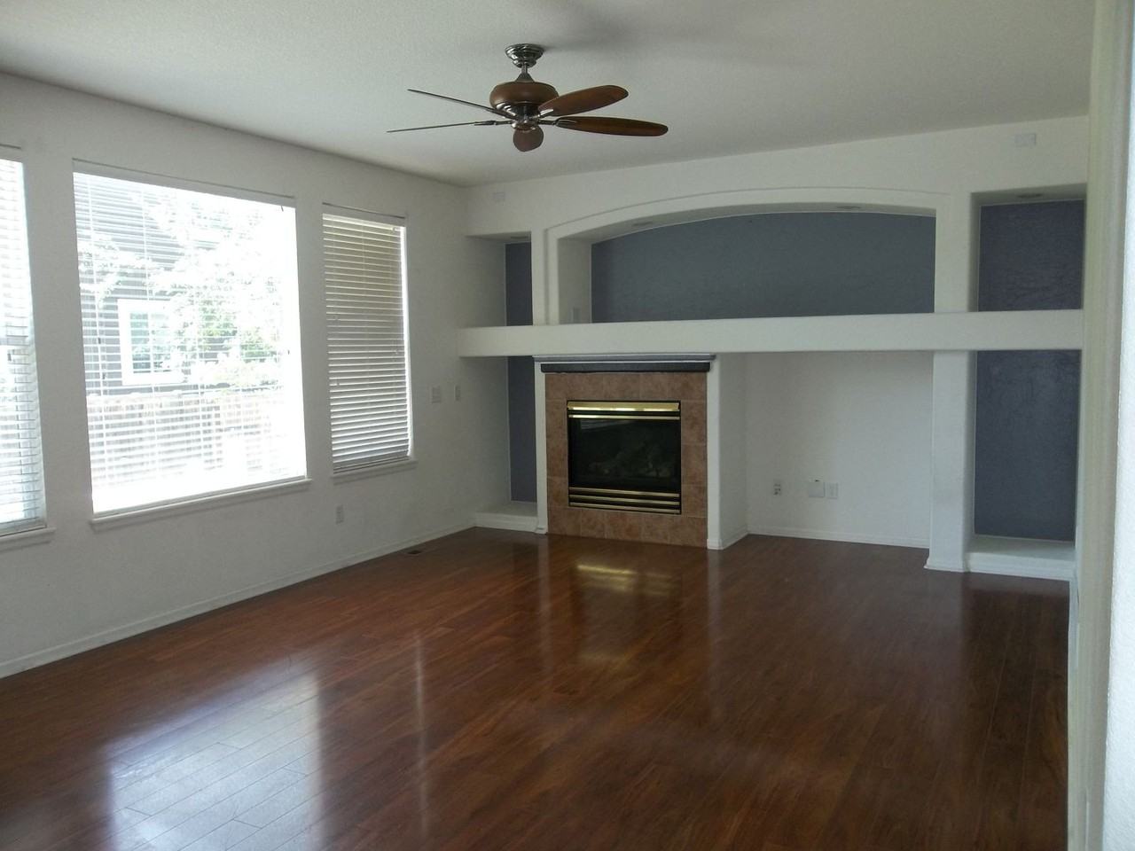 6109 Tilden St - Photo 3 of 14