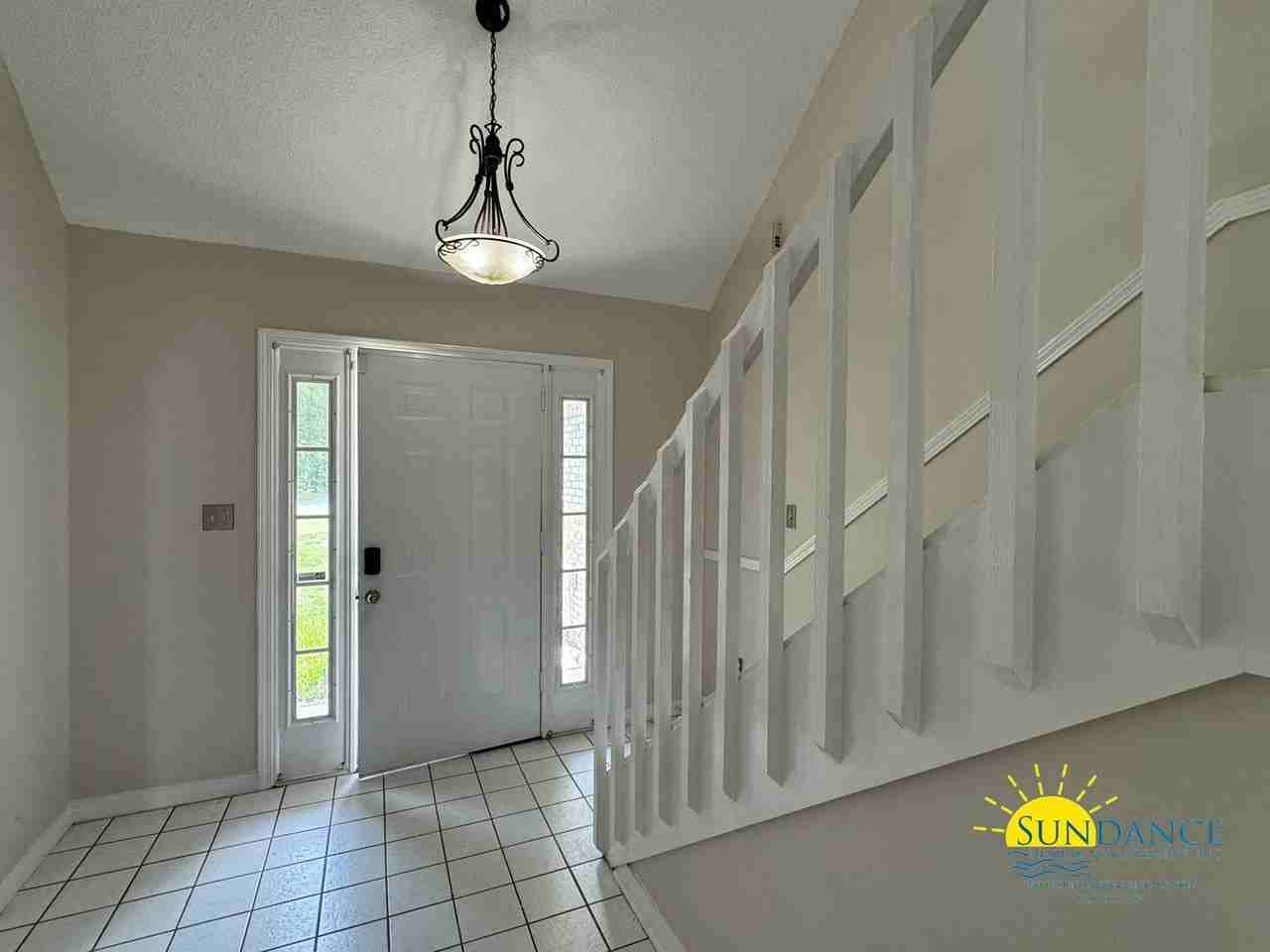 337 Parkwood Pl - Photo 2 of 25